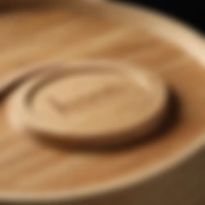 Close-up of bamboo lid highlighting its sustainable materials